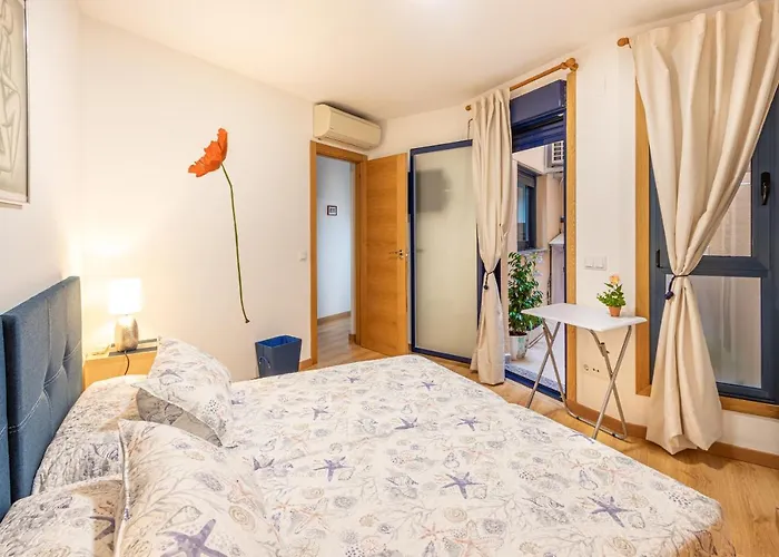 Playa Roda בית אירוח *