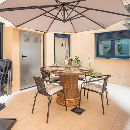Homestay Playa Roda *